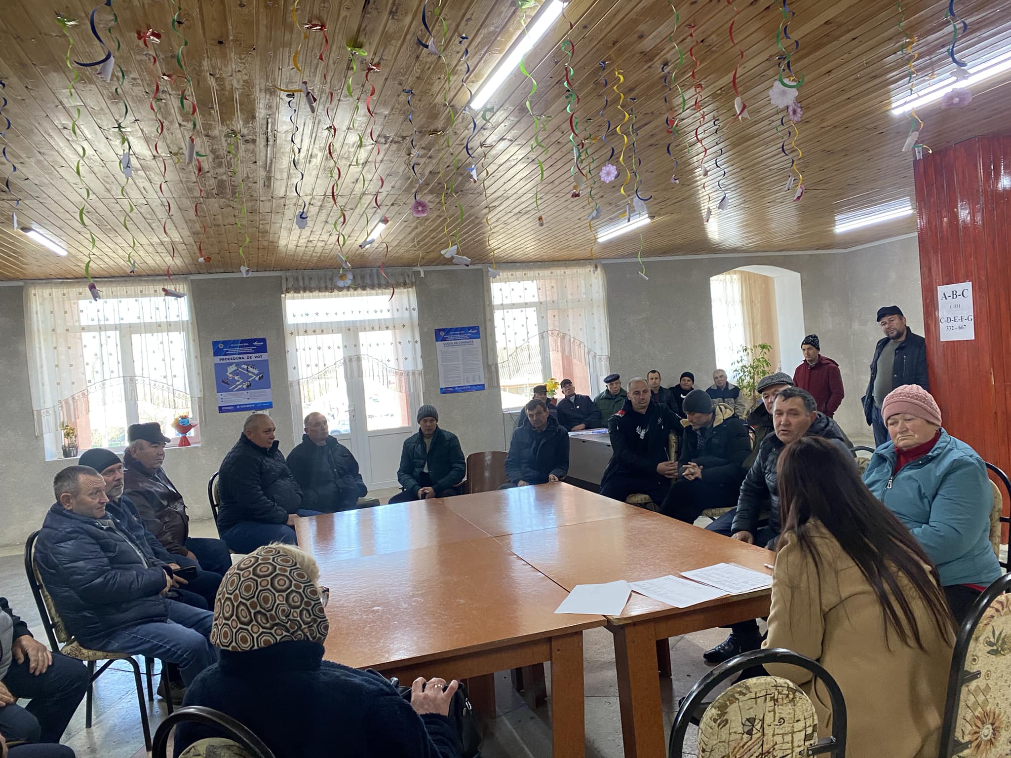 Întâlnire cu deținătorii de terenuri în arendă de pe Hârtoape